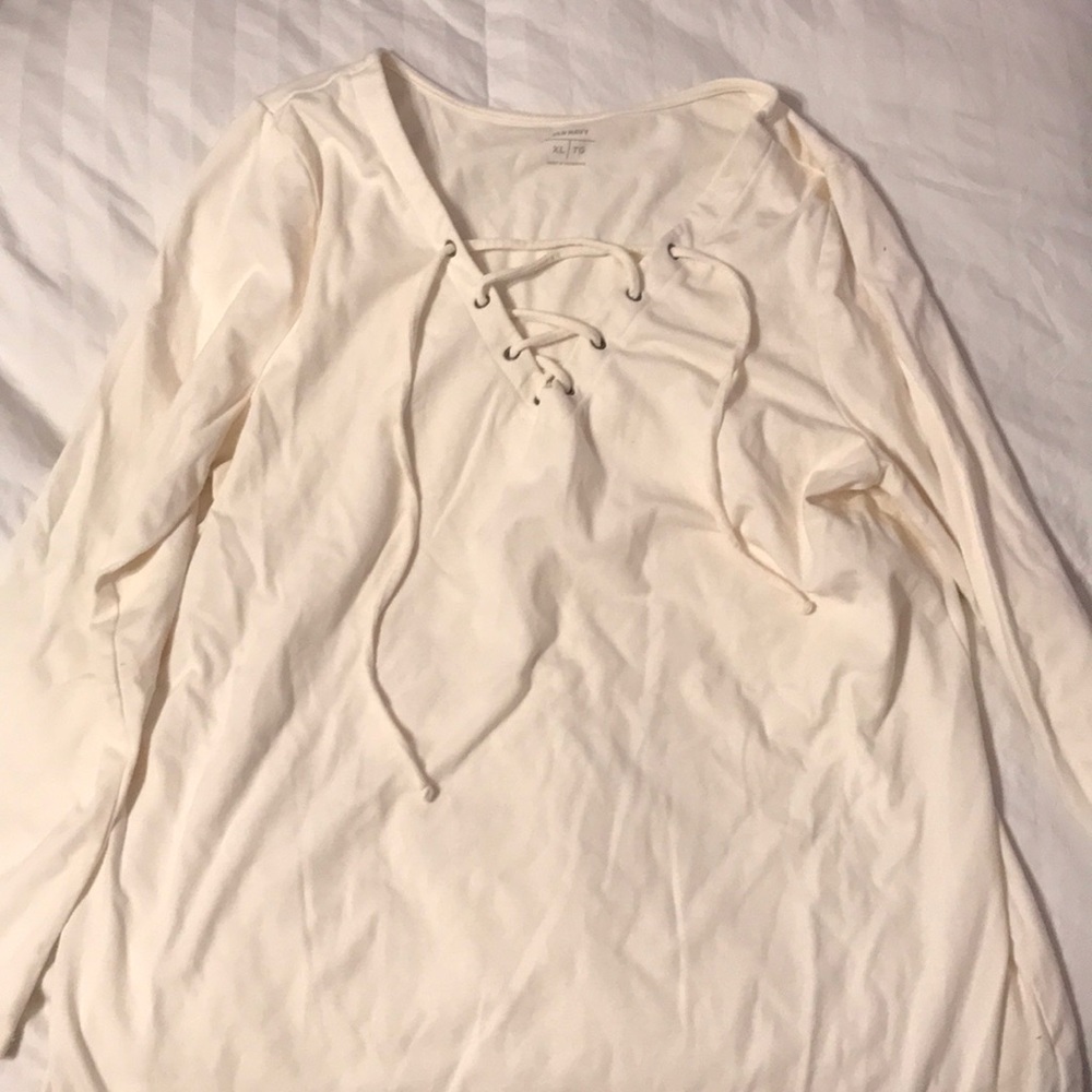 Old Navy crisscross tee